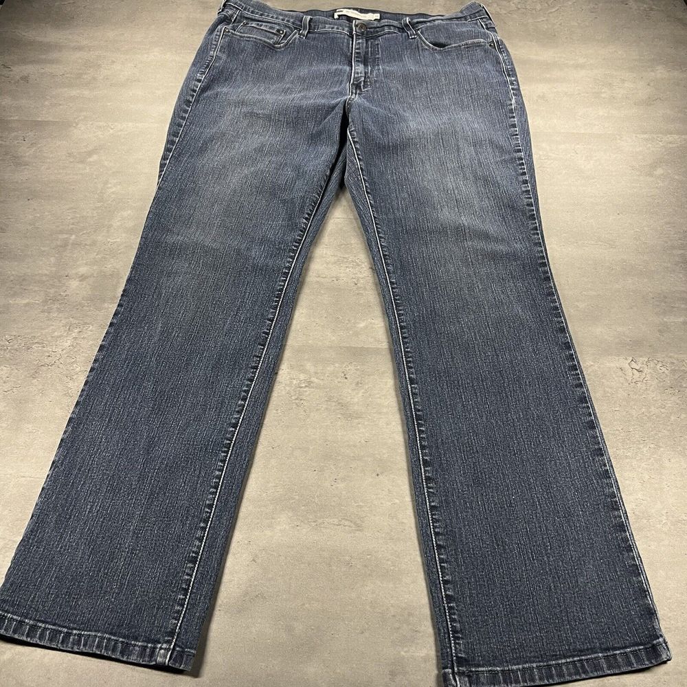 Levi's Blue Jeans Womens‎ 16 34x31 Blue Denim Straight Leg Medium Dark Wash Y2K